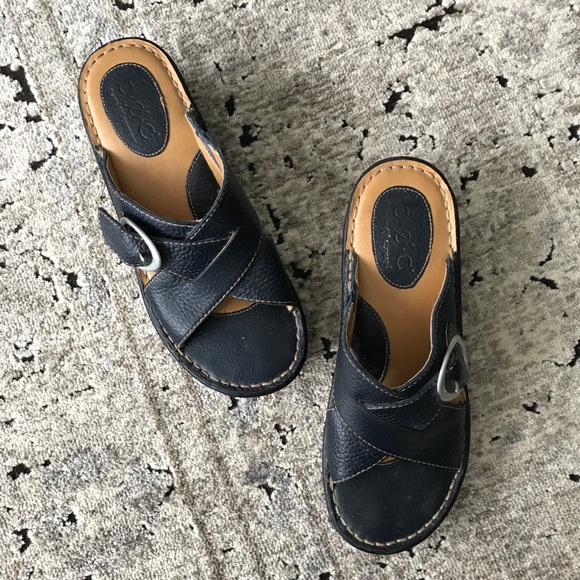 Black Sandals - Picture 3 of 4